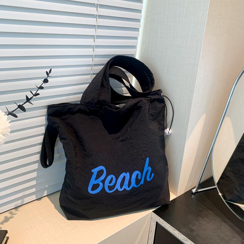 

New simple and fashionable versatile commuter large-capacity shoulder tote bag casual lazy bag 30.5*27*9cm чёрный