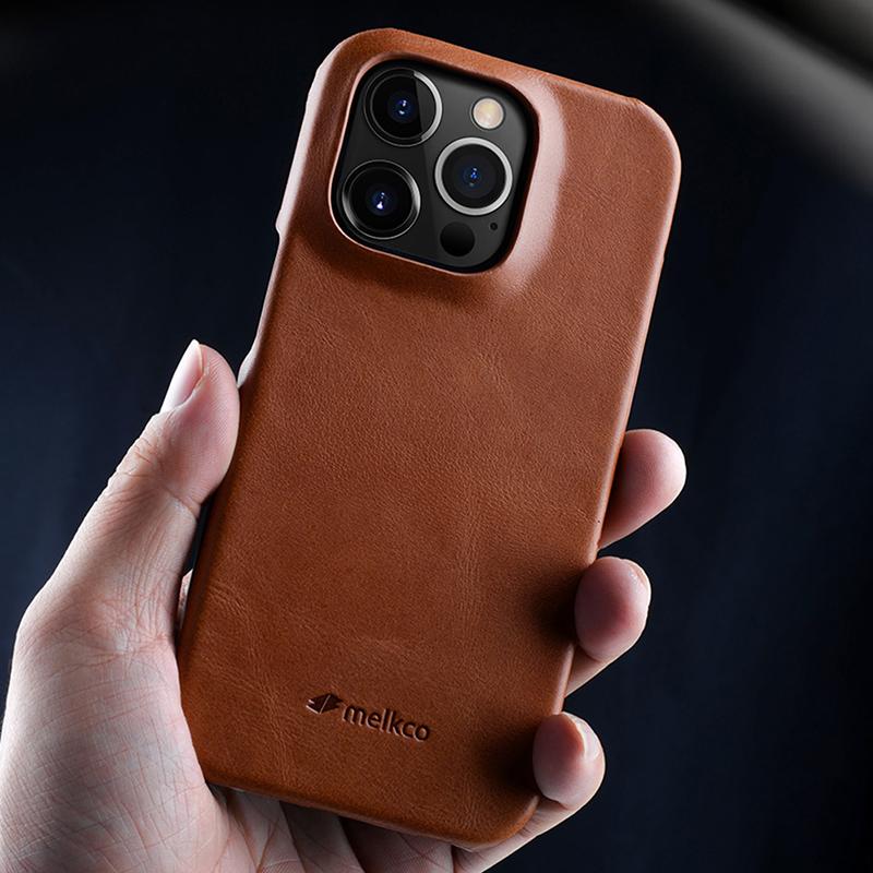 MELKCO For iPhone 15 Pro Case Genuine Cow Leather Coated PC Incomplete Waxy Phone Cover