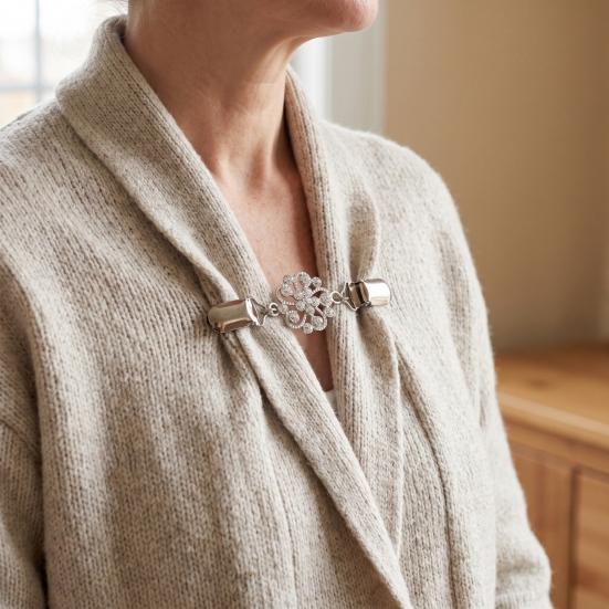 Elegant Sweater Brooches 4Pcs Vintage Clips for Women Girls, Retro Floral Cardigan Clips, Scarf Clasps Cloak Shawl Clip, Waist Cincher Loose
