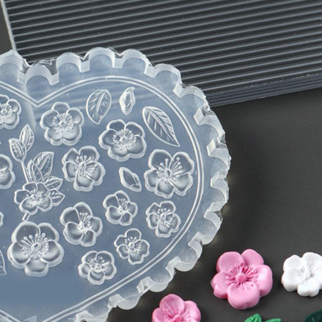 Herzförmige Silikonformen für 3D Gel Nail Art Kirschblüten-Design Wiederverwendbare DIY Nagel-Charms Zubehör