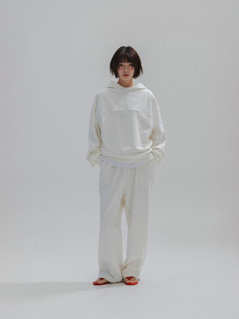 Aenhacheu Diagonal Wide Sweatpants_Ivory