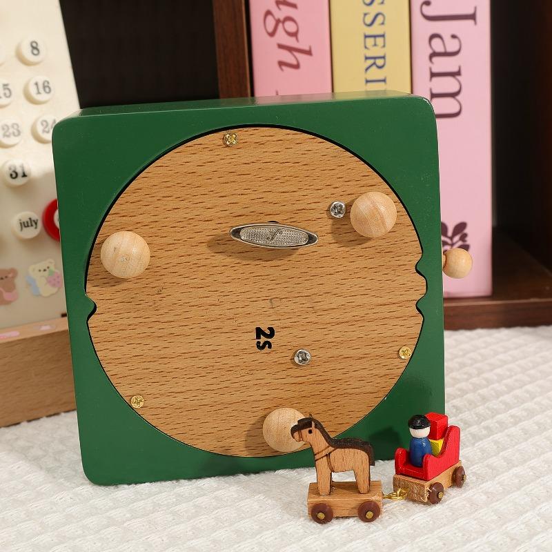 Christmas Music Box Beech Wood Healthy Musical Gift for Kids Adults Birthday Present Ornament Fine Workmanship Elegant Melody