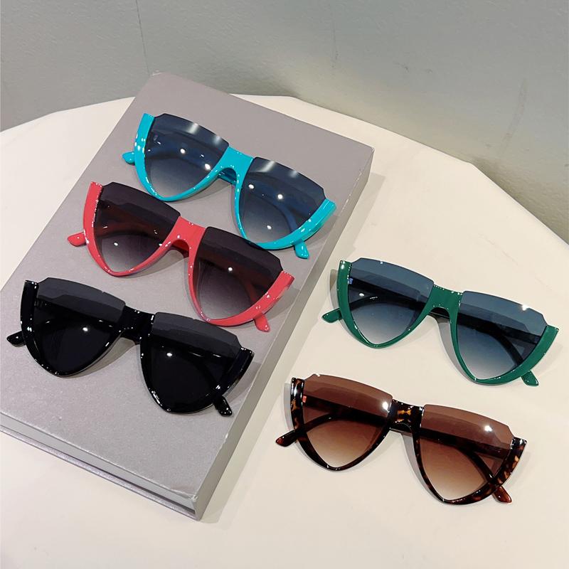 Triangle Shaped Sunglasses New in Fashion Semi-rimless Gradient Shades Trendy Brand Design Casual Decor Sun Glasses