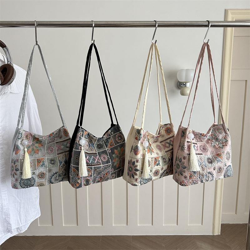 Borsa a Spalla Ricamata in Stile Etnico, alla Moda e Elegante, con Design a Tracolla Inclinata, Stile Borsa a Secchiello