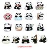 Modischer Panda Acryl Panda Anstecker Niedlicher Bär Blume Panda Brosche Cartoon Brustnadel Tierabzeichen Unisex