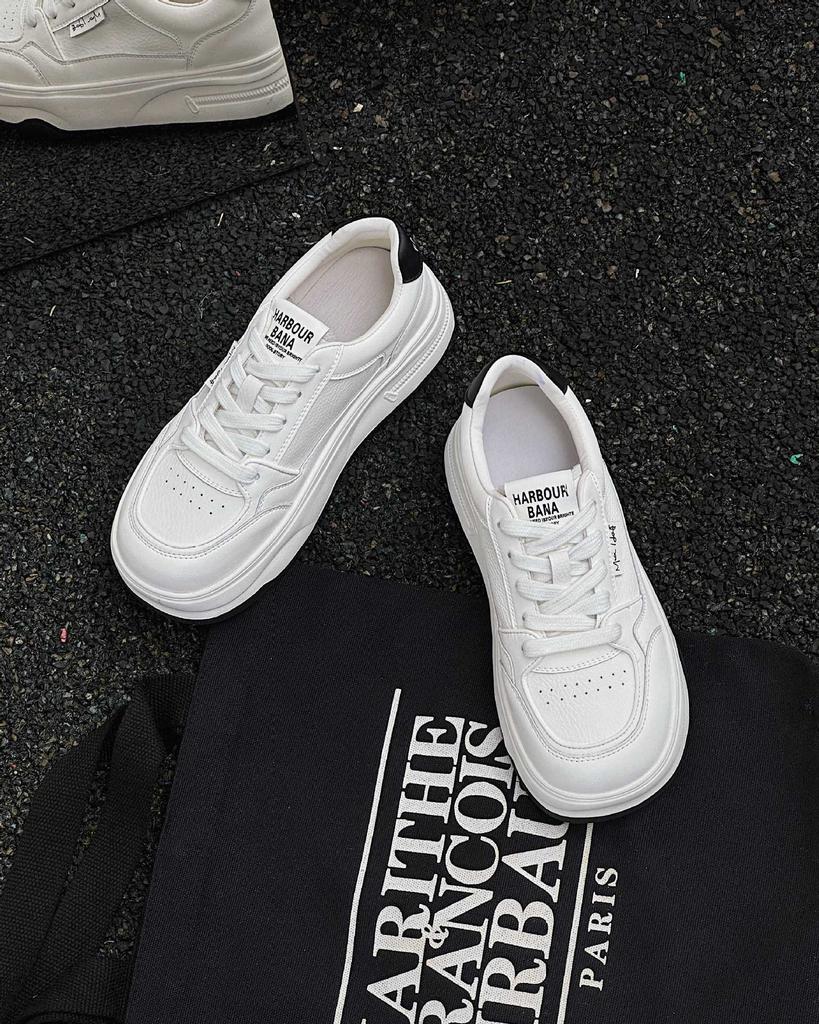 Stepping on shit feeling leather little white shoes women's models 2025 autumn new popular versatile thick-soled heightening soft-soled sports boa