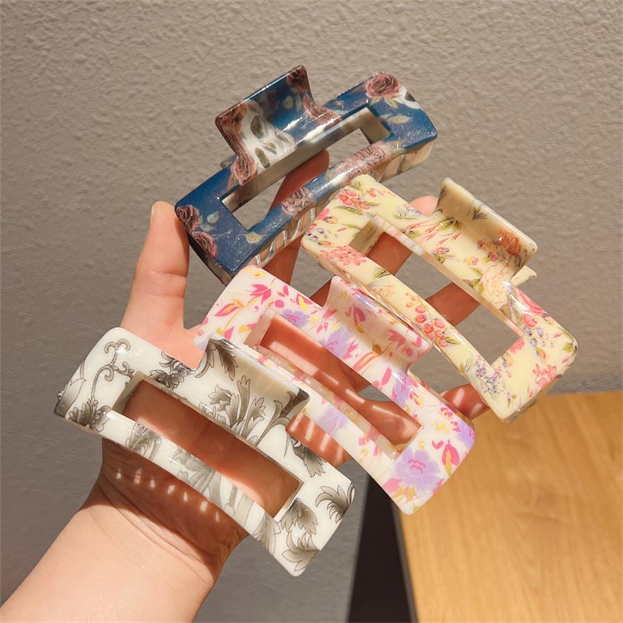 New Korean fashion Retro Hair Claws Clamp Hollow Geometric Square flower Pattern Ponytail Hair Grabbing Clips for Women