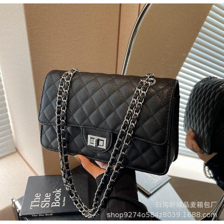This year's popular bag 2025 autumn and winter new women's bag Internet celebrity chain messenger bag foreign style shoulder small square bag