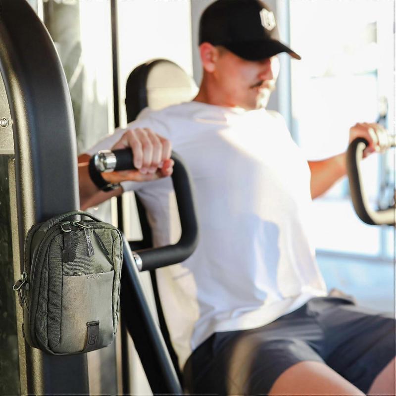 Green Crossbody Chest Bag for Men and Women, Black Magnetic Gym Bag for Travel, Work, Sports, Waterproof Material