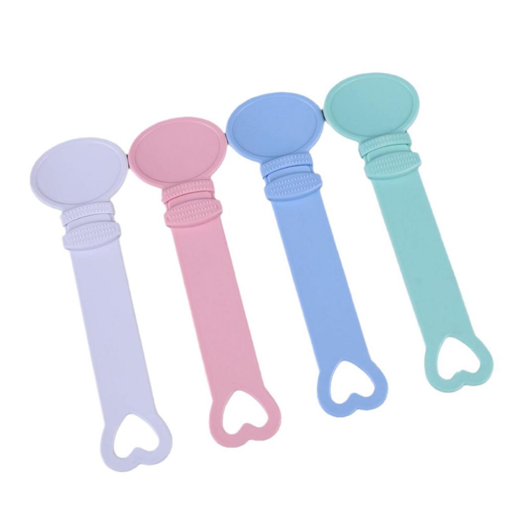 Cat Snack Squeezer: Nutrient-Rich Meat Paste Feeding Spoon