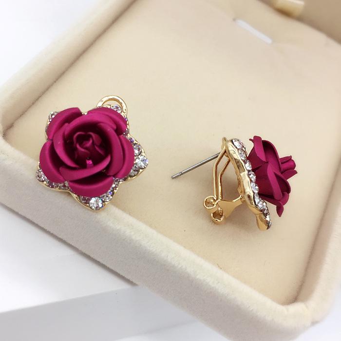 Korean Style Rhinestone Heart Stud Earrings for Women and Girls – Elegant, Versatile Accessories