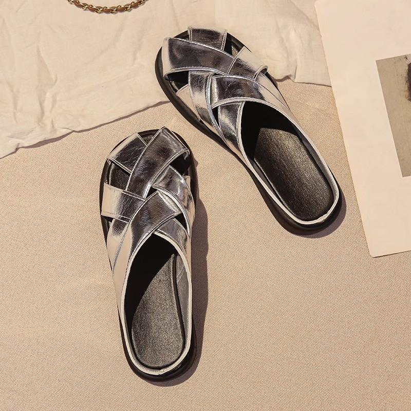 2025 new summer wear design sense woven flat-bottomed bag head slippers women's retro hollow versatile casual sandals