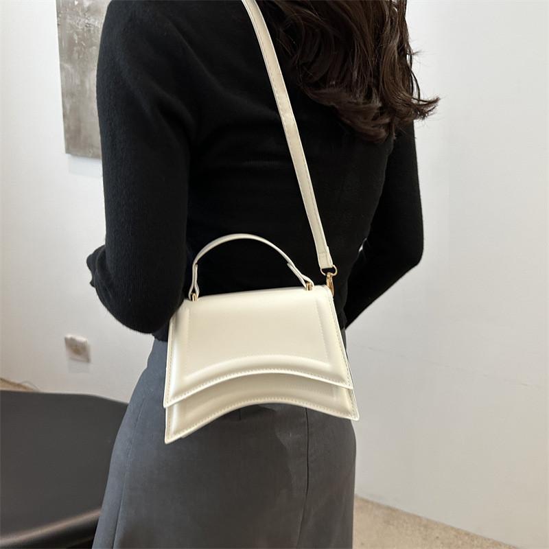 Trendy Minimalist 2024 Summer New Small Square Handbag Stylish Casual Tote Bag