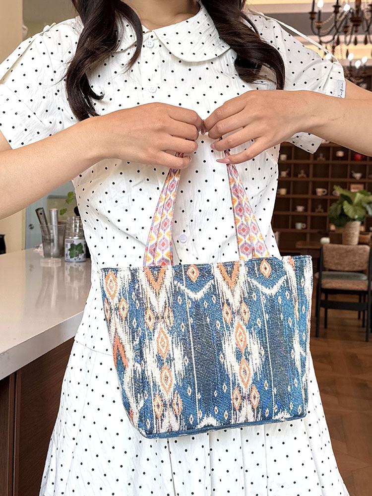 Canvas-Handtasche im Ethno-Stil mit Stickerei für den lässigen täglichen Gebrauch