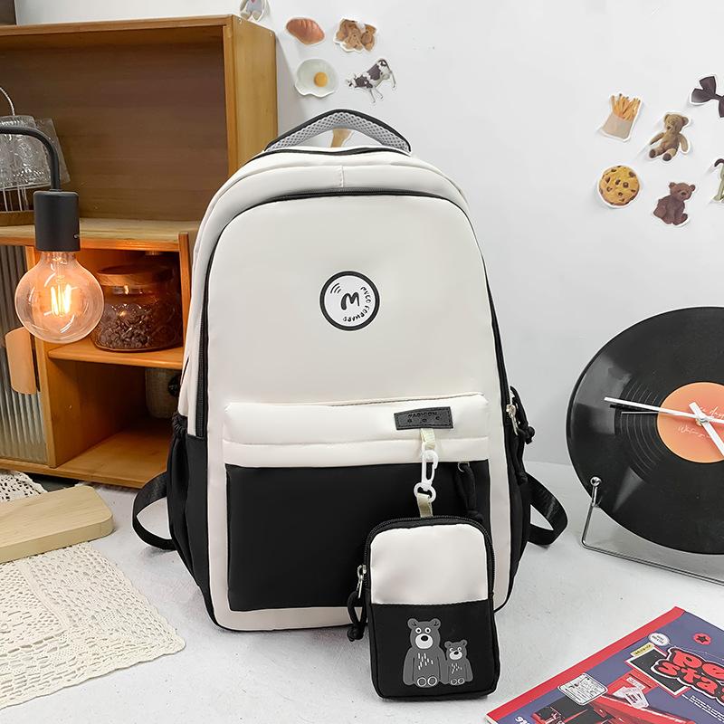 

Легкий рюкзак для учащихся начальных классов с 3 по 6 класс и младших школьников ZW2309 чёрный