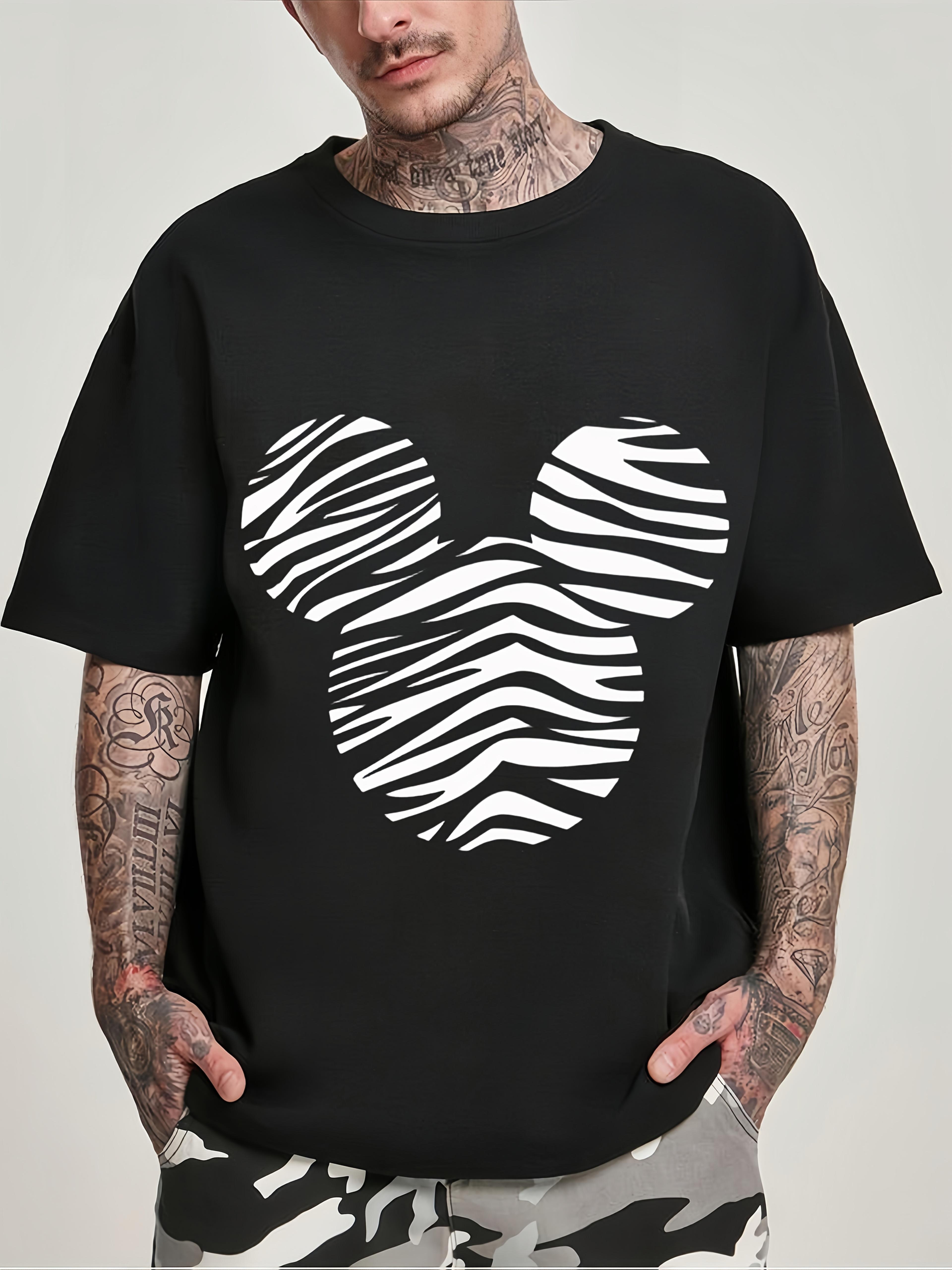 T-shirt Featuring a Beloved Cartoon Character XL