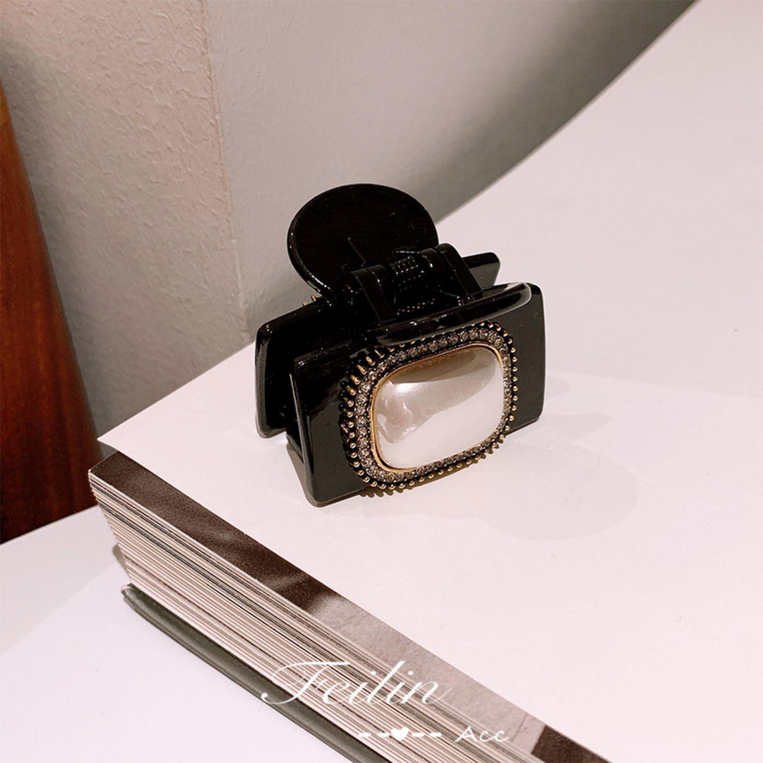 

Корейская заколка для волос с жемчужиной камелии: Маленький аксессуар-краб для причесок