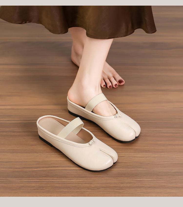 2025 Summer Women's Closed Toe Slip-on Hidden Heel Flat Mules with Tabi Split Toe Design