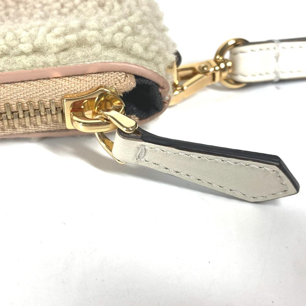 Fendi 8N0178 Lammfell Logo bore Tasche Beutel mit Riemen Clutch Bag