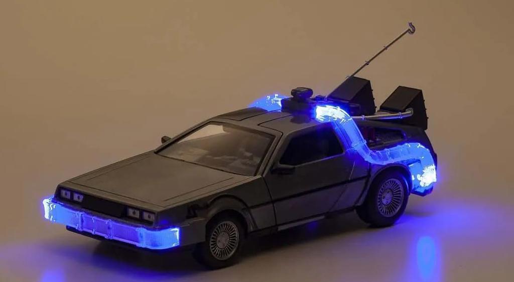Kyosho Back to the Future Part I Time Machine JADA32911 (DeLorean)