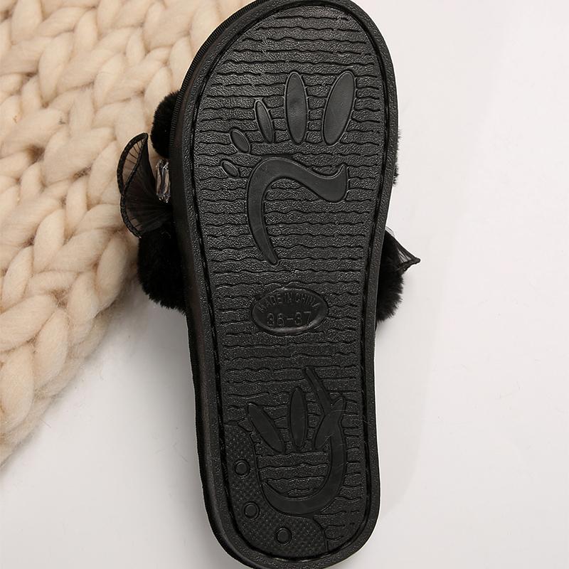 Fashion Rhinestone Detor Cotton Slippers Women Black Faux Fur Plush Slippers for Woman Autumn Winter Light Non Slip Cotton Slides Ladies