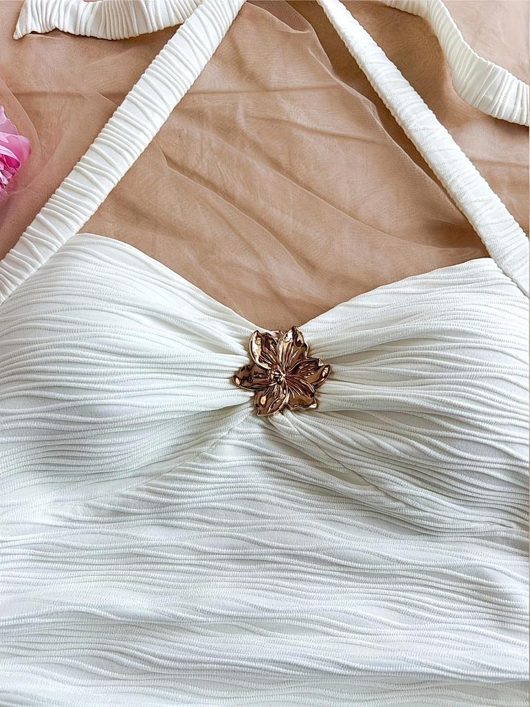 Floral V-Neck Spaghetti Strap Bodycon Tank Top for Vacation, Women's White Knitted with Metal Buckle