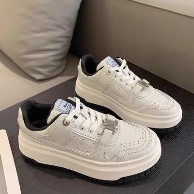 Sneakers Casual in Pelle Scamosciata con Craccature da Donna Primavera Nuove Moda di Minoranza Scarpe Sportive Bianche da Donna