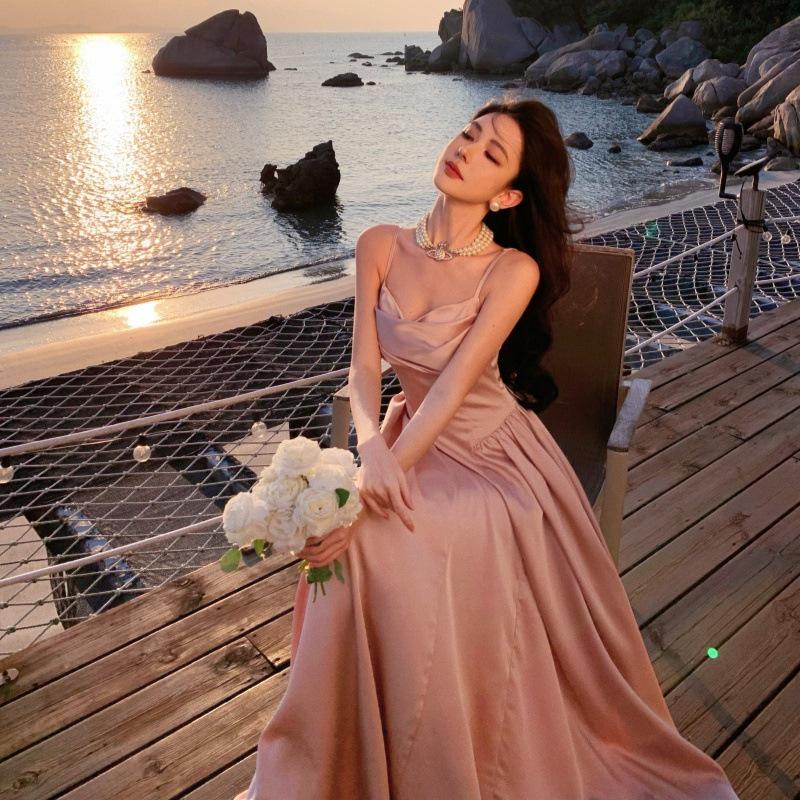 French Waist-Hugging Spaghetti Strap Evening Dress with Full Skirt