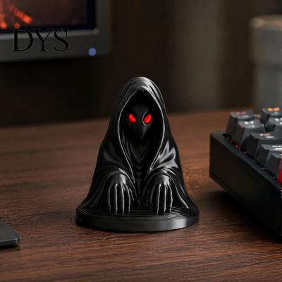 Herní police Displays Halloweenská postava ducha v plášti s červenýma očima, 3D tištěná matná kreativní dárky Černá gotická ozdoba na stůl skříňku