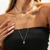 Funkelnde herzförmige eingelegte Anhänger-Halskette Winterpulloverkette für Damen Bankette Party Schmuck Geschenke