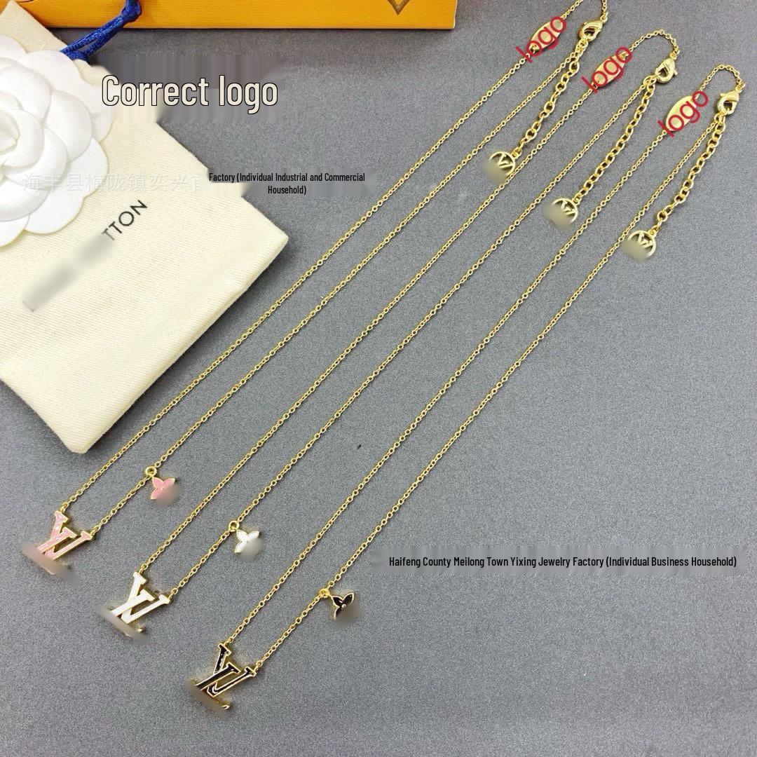 

Ожерелье LV Light Luxury из эмали с розовой, черной и белой буквой V и цветочным дизайном - Модный подарок для женщин.