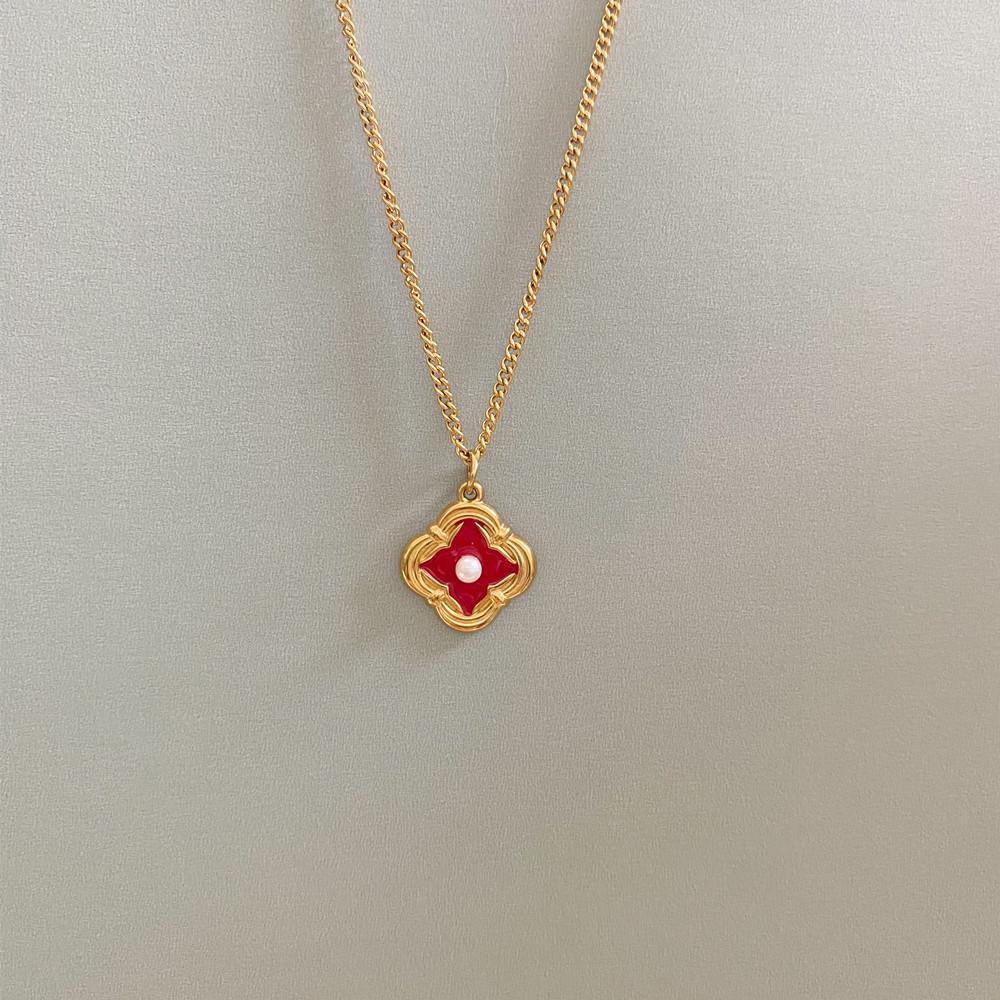 Retro Korean Style Red Four-Leaf Clover Titanium Steel Necklace