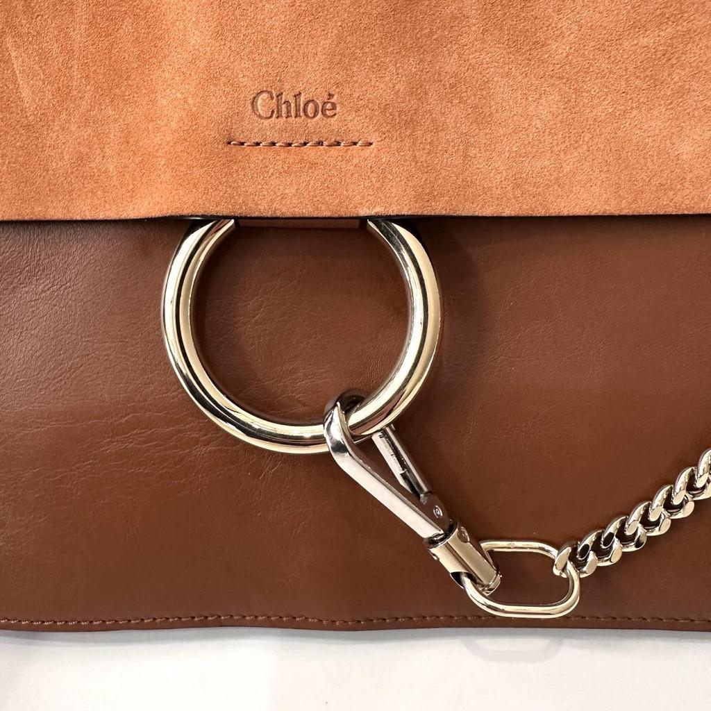 [Pre-Owned] Letter Logo Embossed Leather Shoulder Bag - Very Good #1T5RR0V