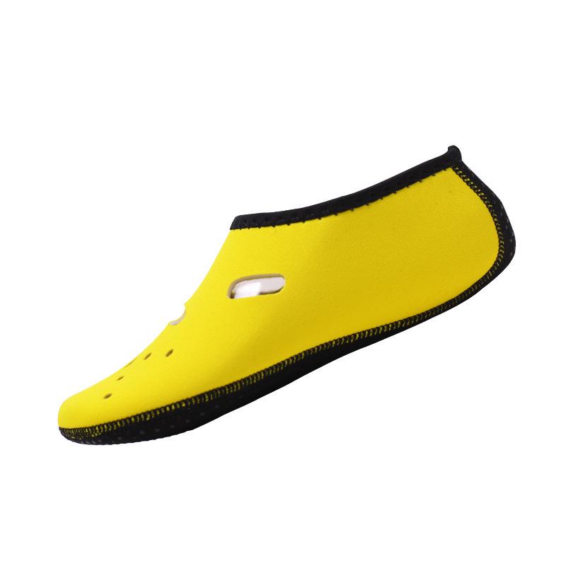 Enhanced Diving, Beach, and Yoga Socks - Breathable Flipper Covers for Snorkeling and Water Parks
