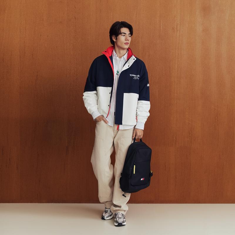 Tommy Hilfiger Windproof Waterproof Retro Color Block Packable Jacket Men Jacket DM0DM22739