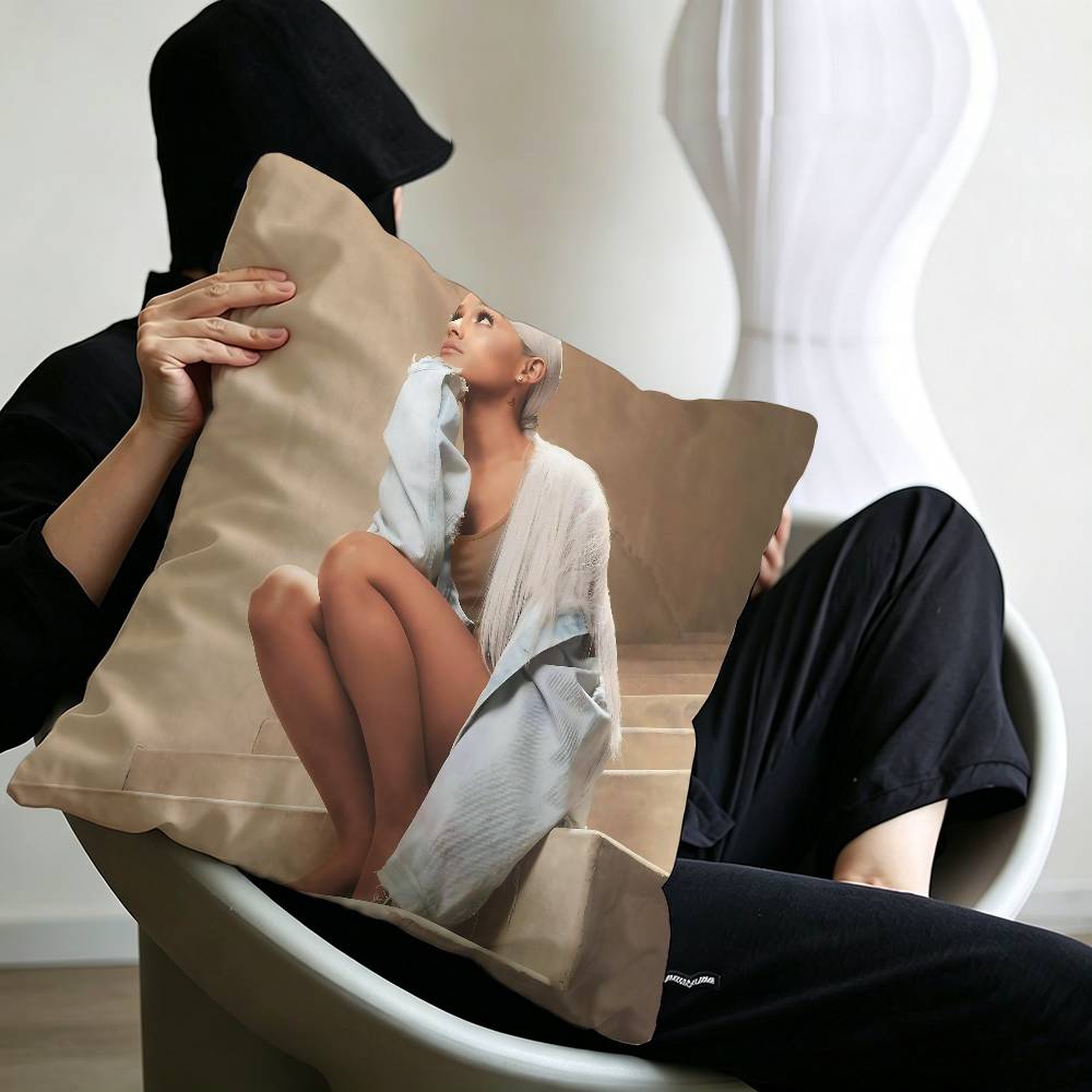 Pop Singer AAriana GGrande Maple Design Cushion Cover Happy Autumn Harvest decor Holiday Decorati Pillow Cover