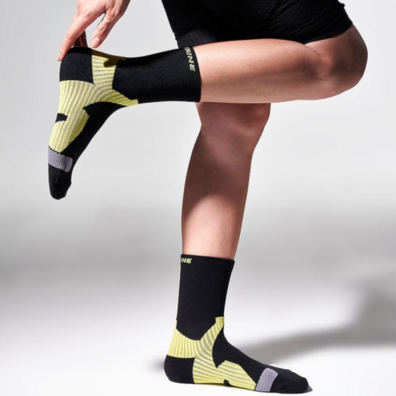 Cellverine Taping Shorts, Mid-cut Socks Women's 2-pack