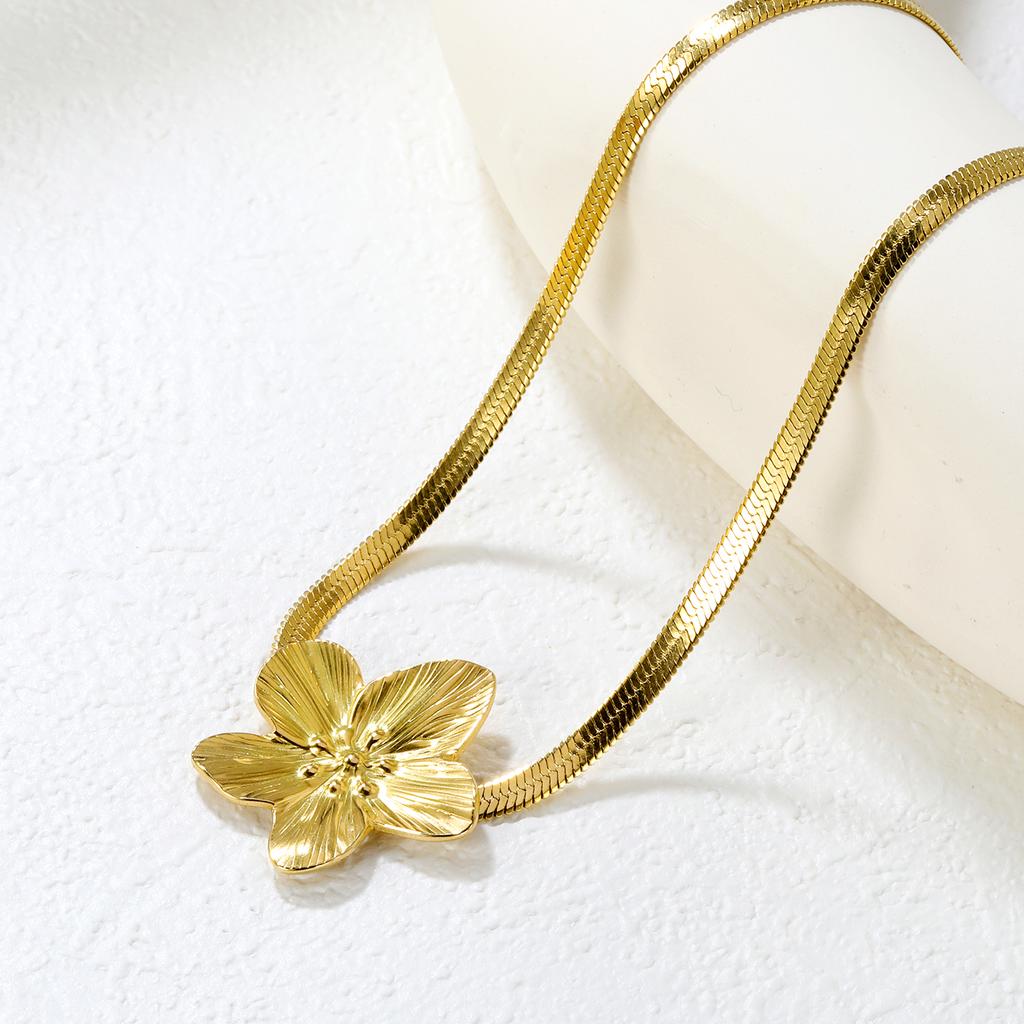 LUXUKISSKIDS 2PC Women's Fashion Trendy Stainless Steel Flower Earrings Necklace Set Gold-Plated Jewellry Party Dressing Gifts