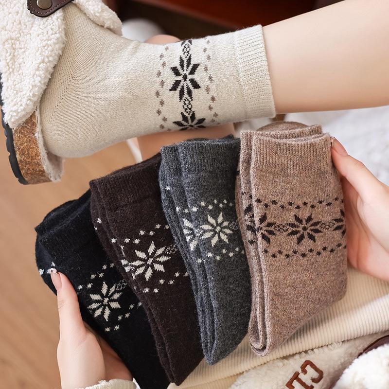 Snowflake Socks Stacking Socks Season Warm Wool Socks Piled Thickened Confinement Socks Soft Waxy Comfortable Medium Tube Socks