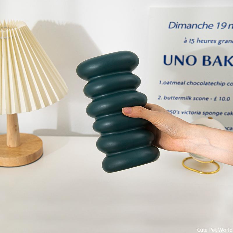 Plastic Flowers Vase Spiral Imitation Glaze Bottle Vases for Aesthetic Room Decors Decorative Living Room Desktop Ornament