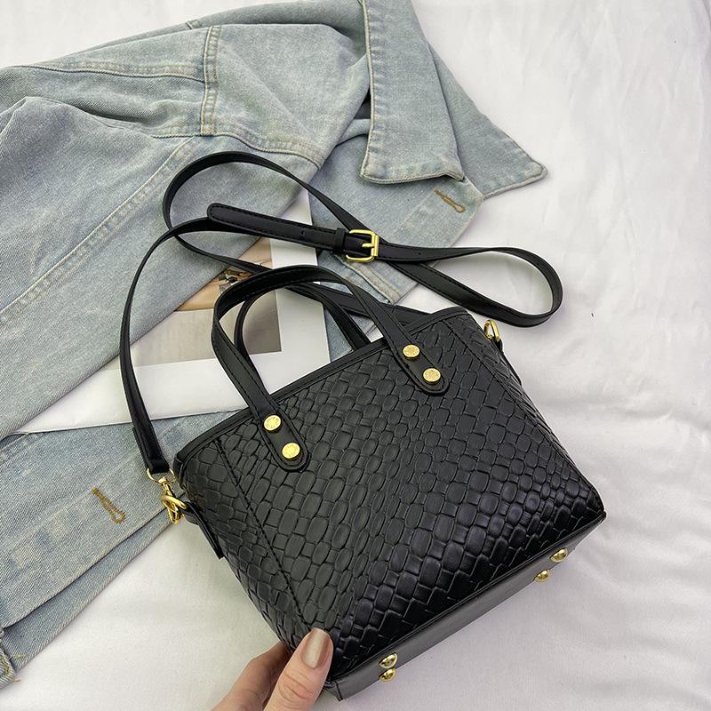 

New niche fashion woven shopping bag tote bag portable shoulder oblique span women s bag