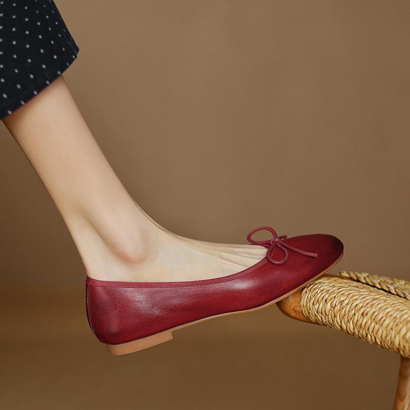New comfortable casual single shoes solid color low heel lazy shoes low top light mouth beef tendon soft sole large size shoes genuine leather wo