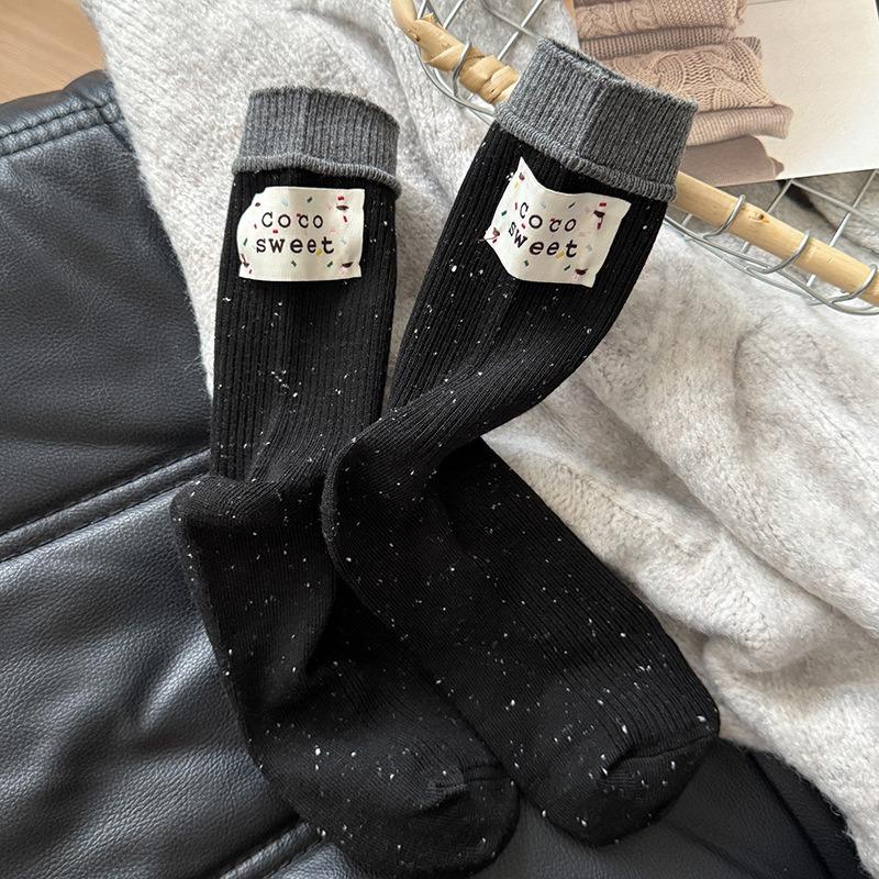 

Женские новые осенние цветные носки с пяткой, из ткани с логотипом, из толстой пряжи, цилиндрические, махровые 1 pair чёрный
