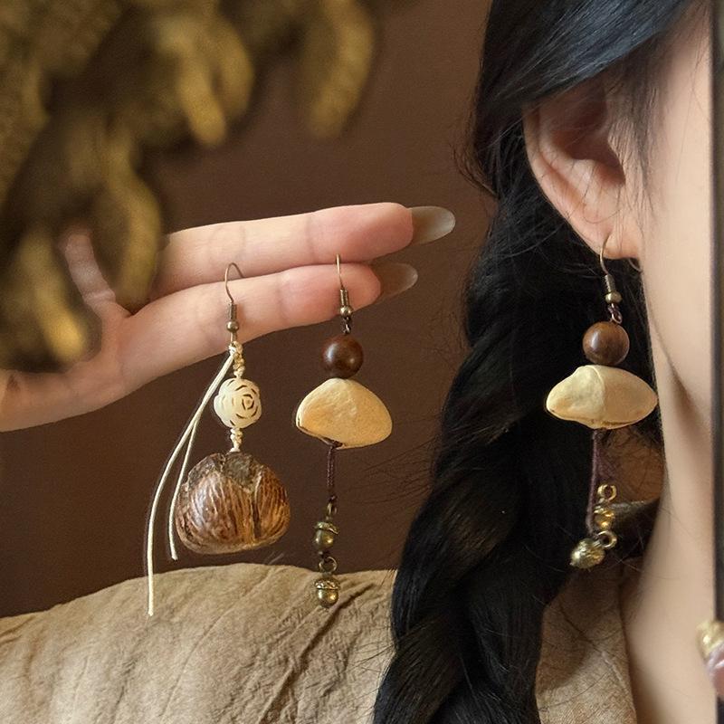 Wood bead fruit core hazelnut pendant fringed earrings retro literary temperament earrings women's earrings design sense niche