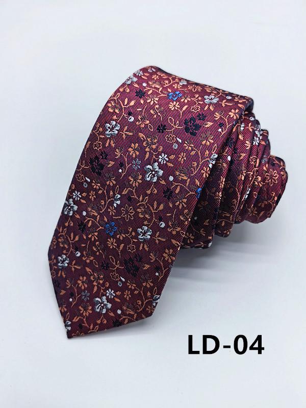 Handmade Paisley Tie for Trendy Gentlemen