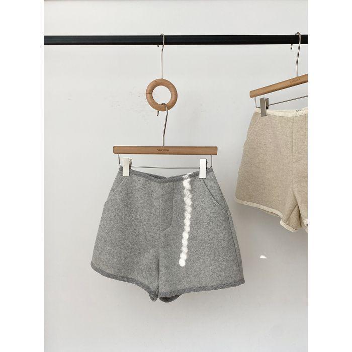 Women s 2025 Winter Korean Solid High-Waisted Slimming Wool Shorts Small