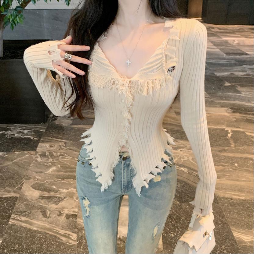 Pure desire style design, rough edge V-neck white sweater, women's autumn and winter new slim and thin niche cardigan top