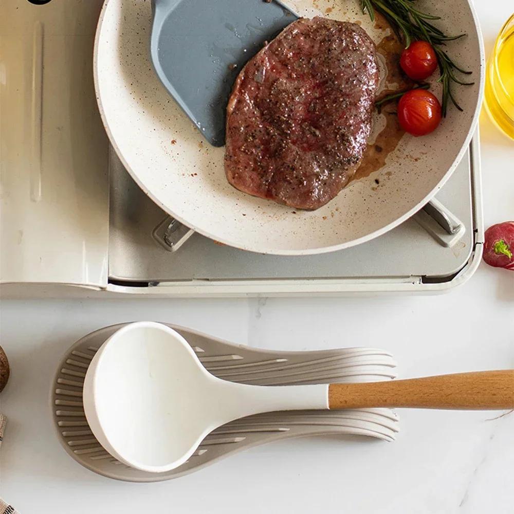 1/3Pcs Silicone Insulated Spoon Holder Heat Resistant Placemat Spoon Holder Cutlery Shelving Kitchen Tools Placemat