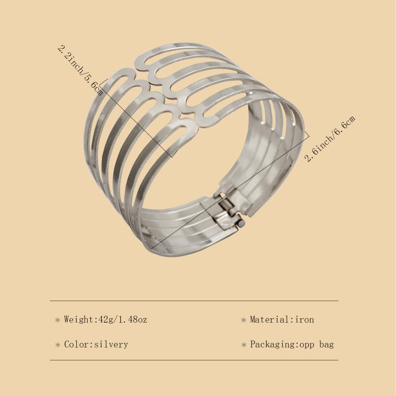 Women's European & American Fashion Metal Hollow-Out Exaggerated Elastic Bracelet Armlet