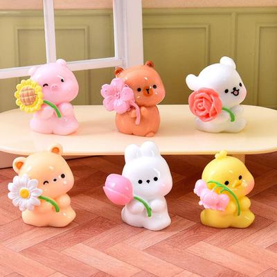 Figura Miniatura de Animal Lindo Mini Oso de Resina Conejo Pato Sosteniendo Flor Estatua para Paisaje de Musgo DIY Jardín de Hadas Decoración de Pastel para el Hogar